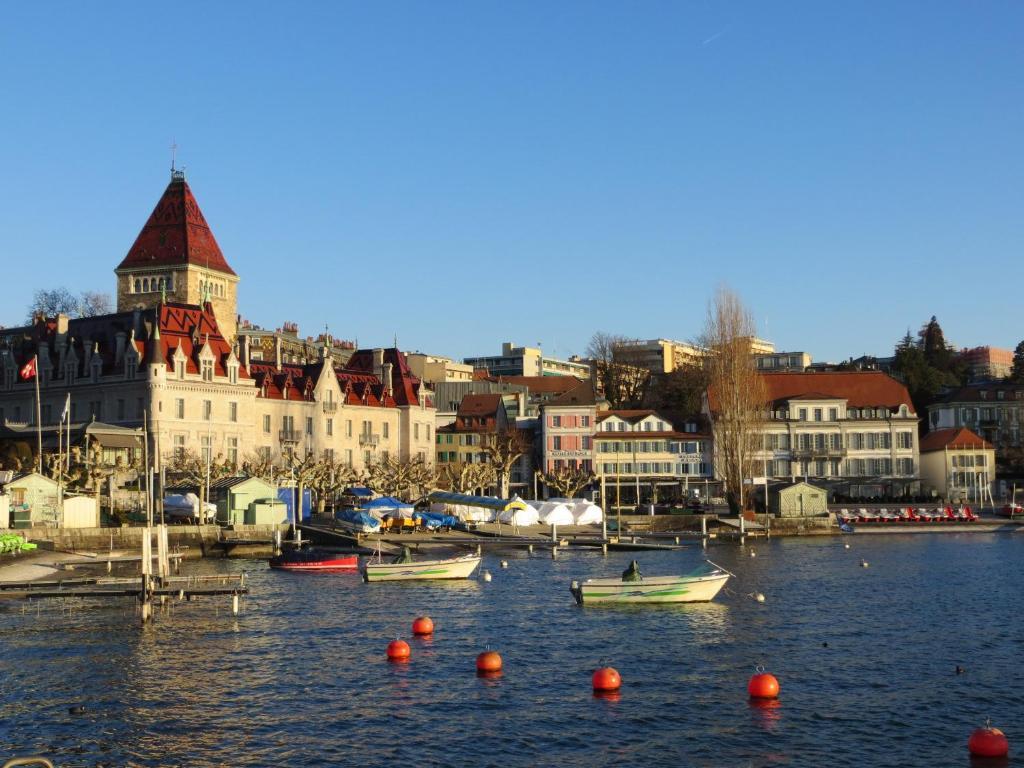 Hotel Du Port Лозанна Экстерьер фото